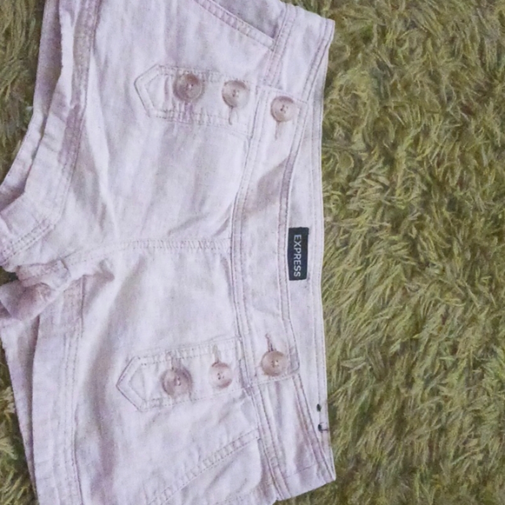 Beige liner sailor front button shorts